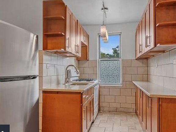 4th image of 8240 Austin St APT 4F