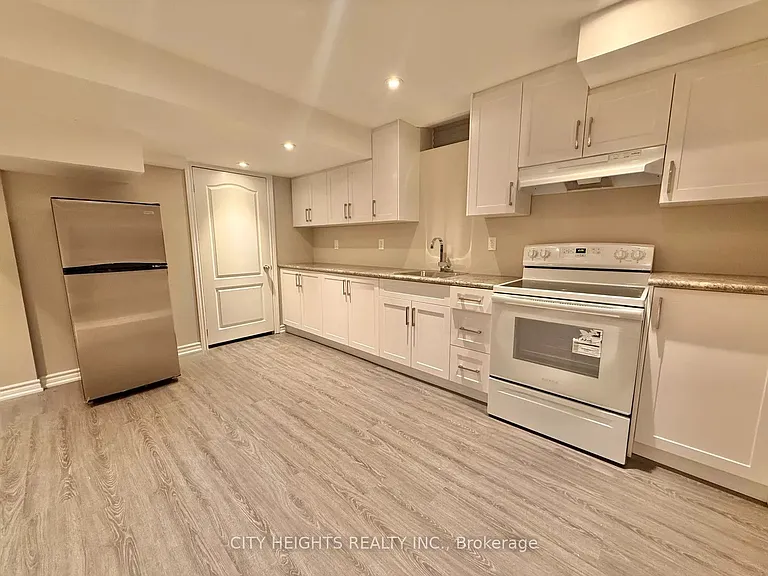 3265 Topeka Dr #BASEMENT — Photo 3