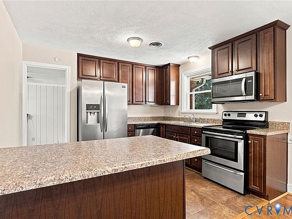 2nd image of 8102 Chipplegate Dr