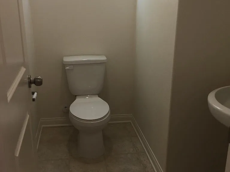 Downstairs 1/2 bath