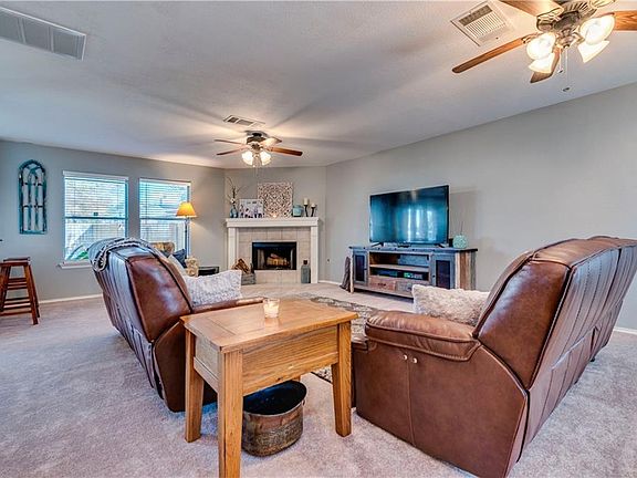 4th image of 17117 Simsbrook Dr