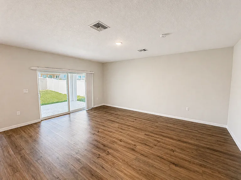 1305 Current Pl — Photo 14