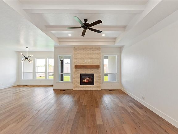 3rd image of 3576 S Taradale Ave