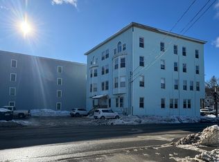 52 Hampshire St, Auburn, ME 04210