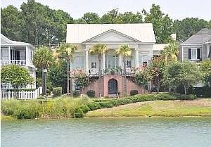 2nd image of 23 Eastlake Dr