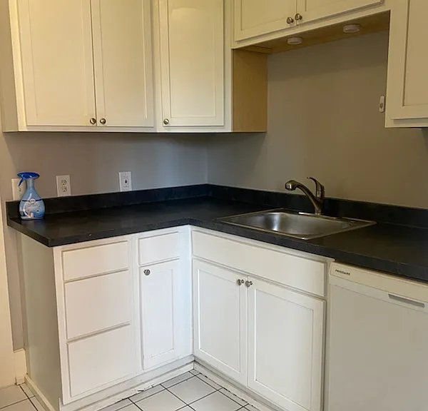 130 Gibbs St #4 — Photo 5