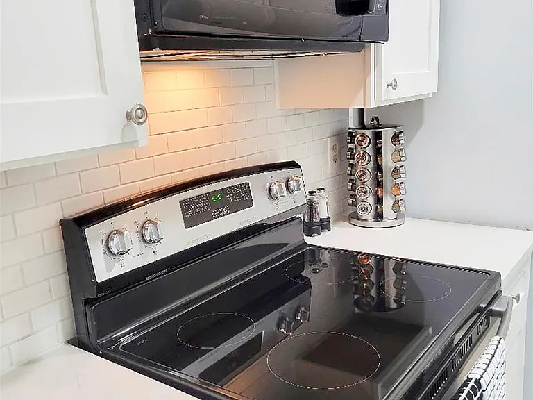 7900 N Stadium Dr #27 — Photo 8