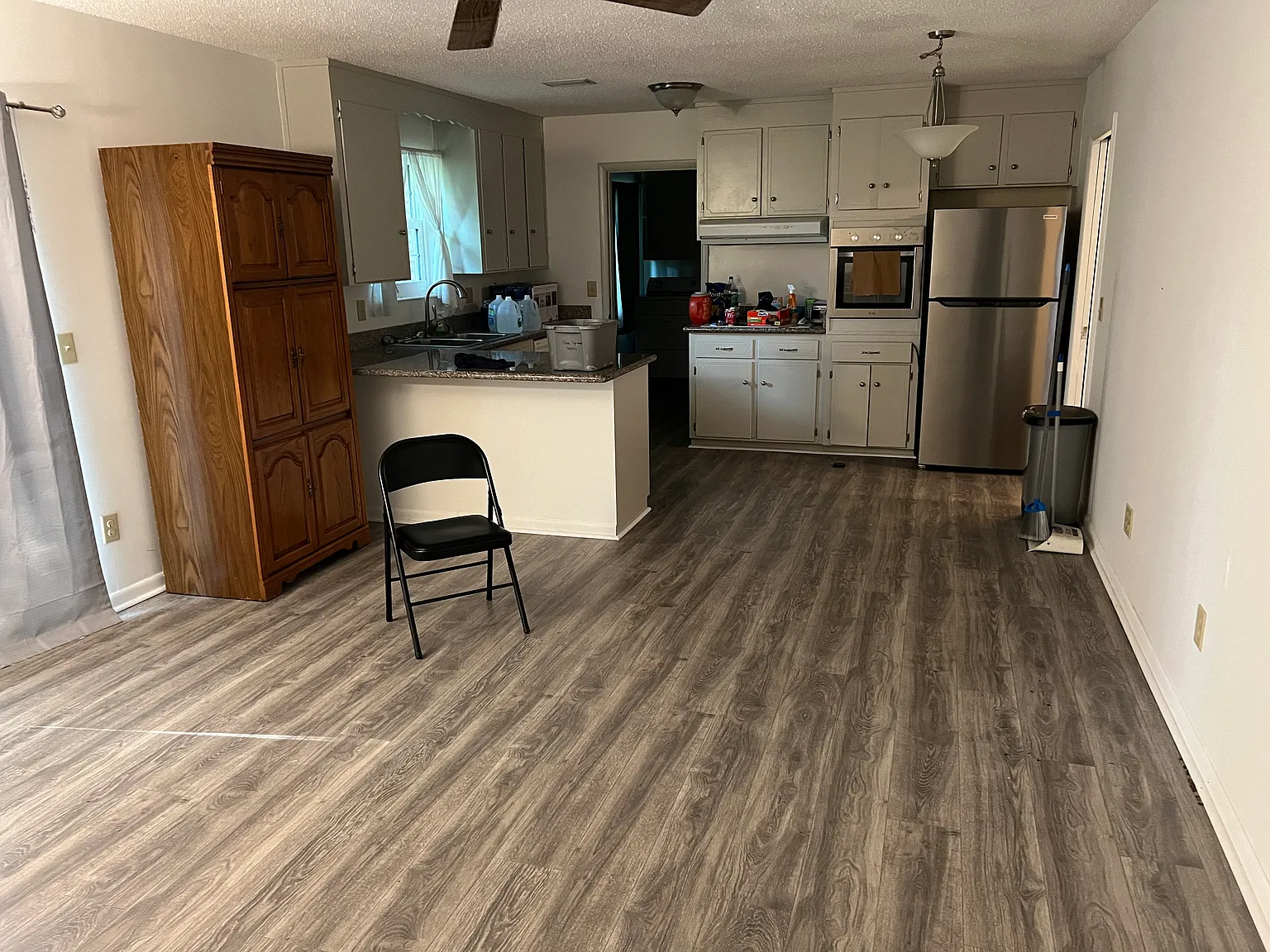 3 bed, 1468 sqft, $2,450 — Photo 3