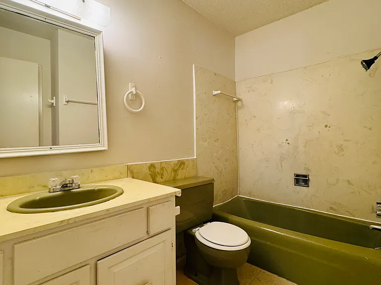 2901 Helena Ave — Photo 52