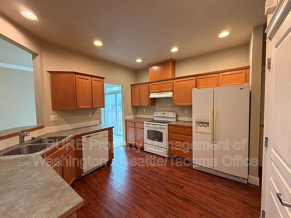 3rd image of 1510 Cottonwood Ave