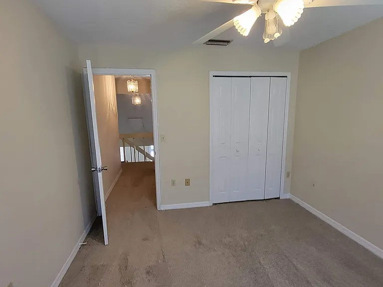611 W Oak Terrace Dr — Photo 18