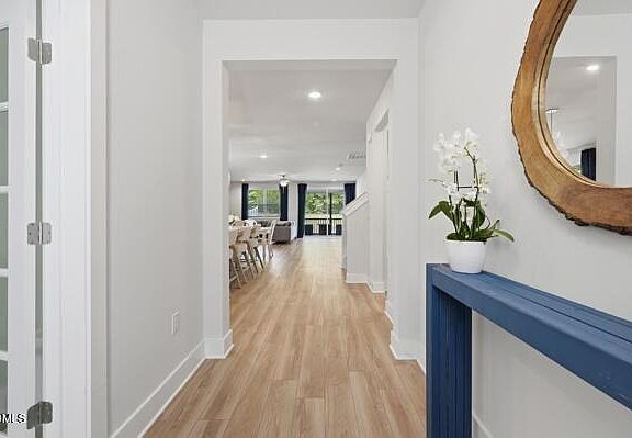 4th image of 313 Fast Pitch Ln