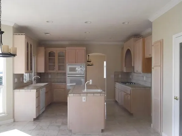 5414 Saint Andrews Dr, Stockton, CA 95219