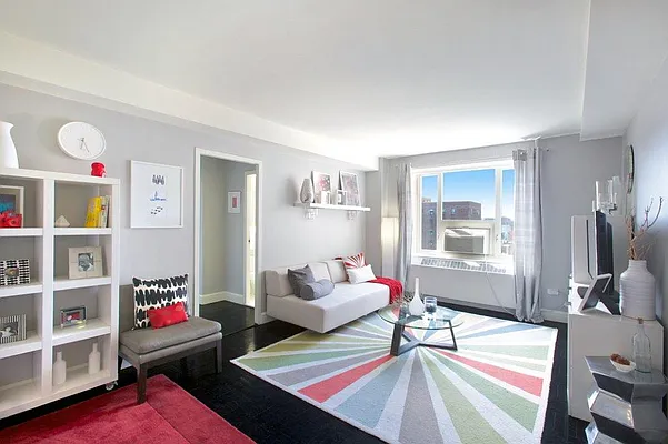 Rented by CompassRock Real Estate | media 76