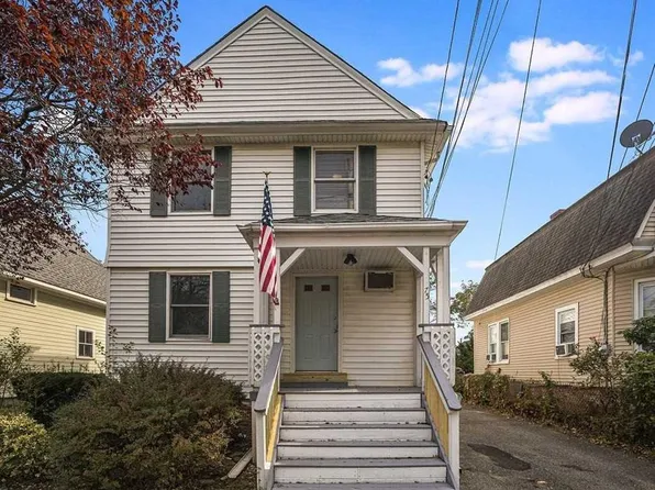 75 Maxwell Ave #B, Oyster Bay, NY 11771