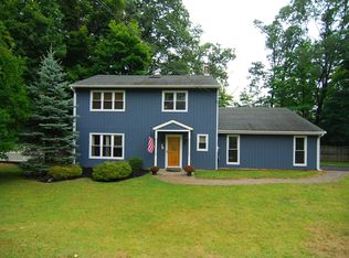 38 Berkshire Valley Rd, Kenvil, NJ 07847