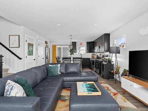 4th image of 6004 Minong Ln
