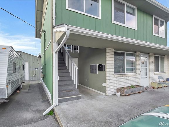 5th image of 7428 S Puget Sound Ave #1-3