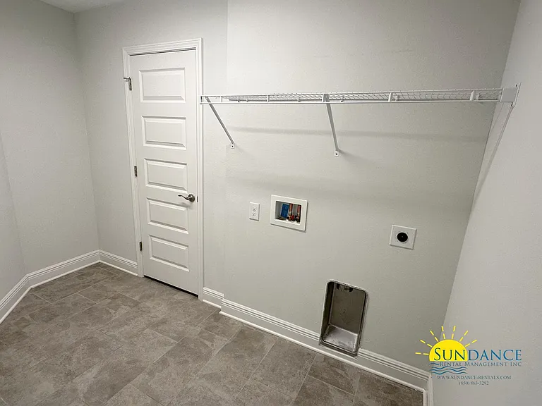 2337 Salamanca St — Photo 13