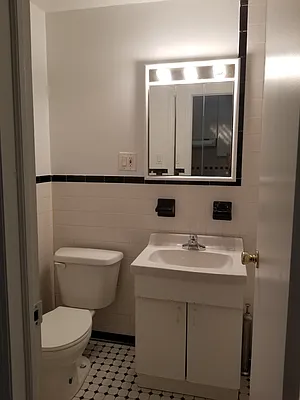 Rented by CitySites Real Estate Group | media 16