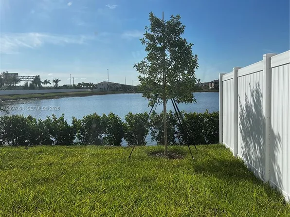 3236 W 114th Ter, Hialeah, FL 33018