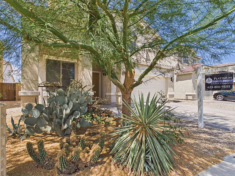 17648 W Lisbon Ln — Photo 46