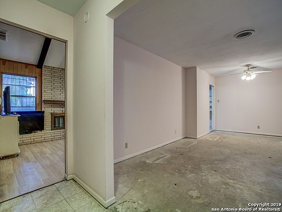 4th image of 5610 Staack Ave