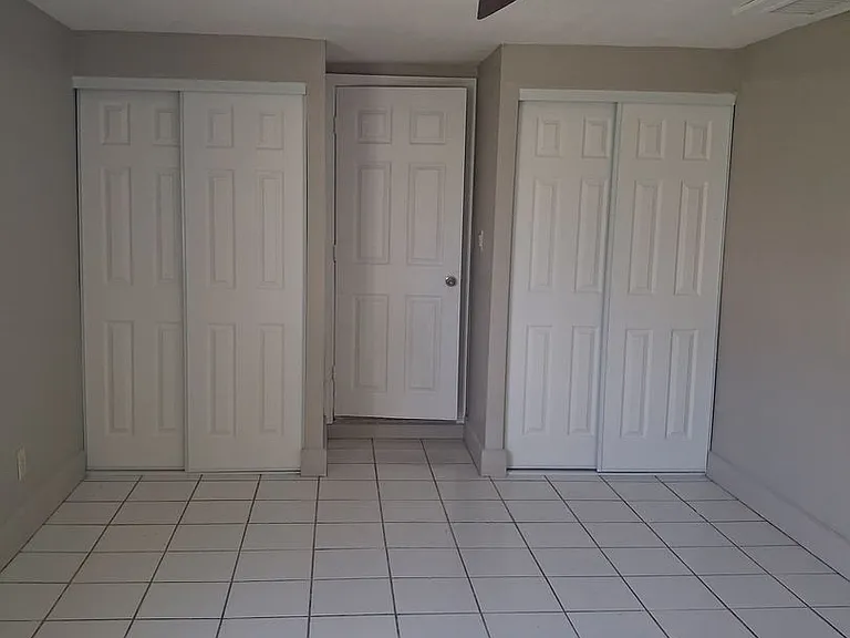 4746 Eastwood Ln — Photo 14