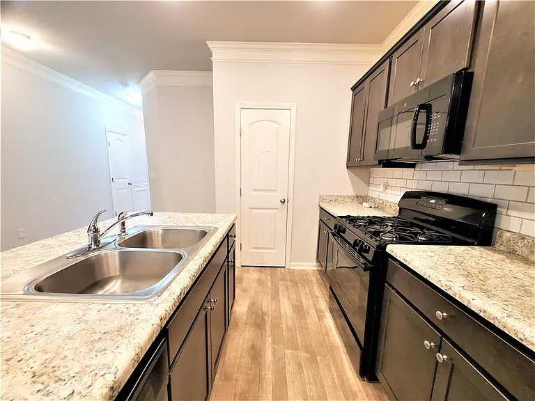 349 Turtle Creek Dr — Photo 9