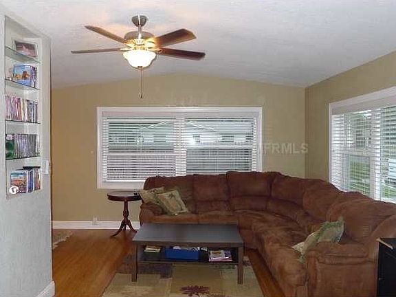 4th image of 1005 Idlewild Dr S