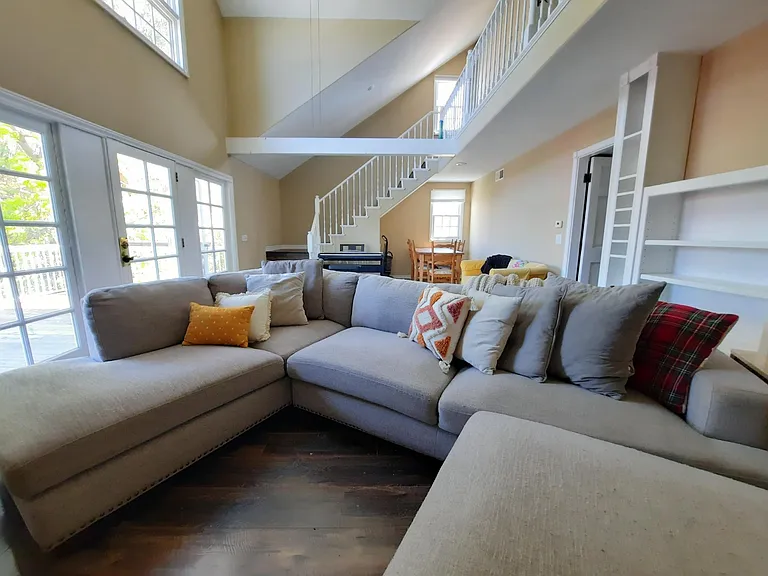 5910 Kanan Dume Rd — Photo 6