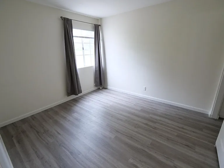 25051 Amberwood — Photo 10