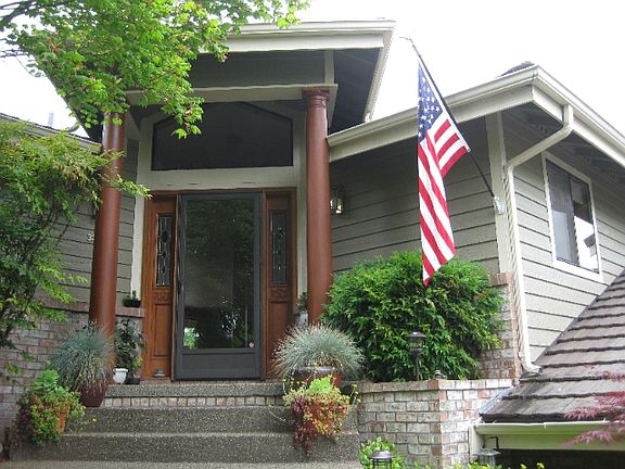 2nd image of 3203 Woodland Dr SW