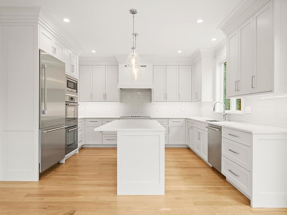 GOURMET KITCHEN - A Chef's Delight!