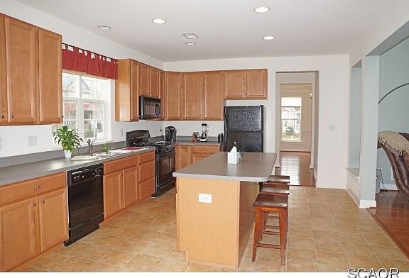 4th image of 16667 Howard Millman Ln