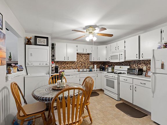2nd image of 3 New Haven Drive #204