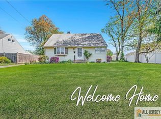 454 Hyatt St, Avenel, NJ 07001