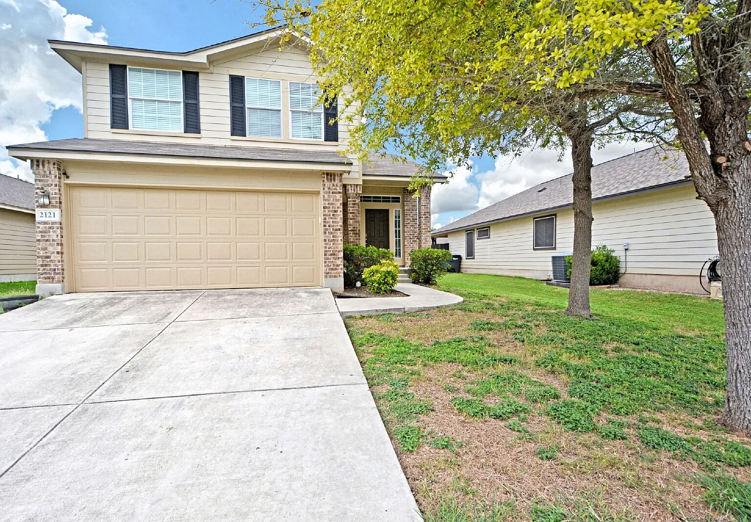 4 bed, 3.0 bath, 1915 sqft, $1,825 — Photo 1