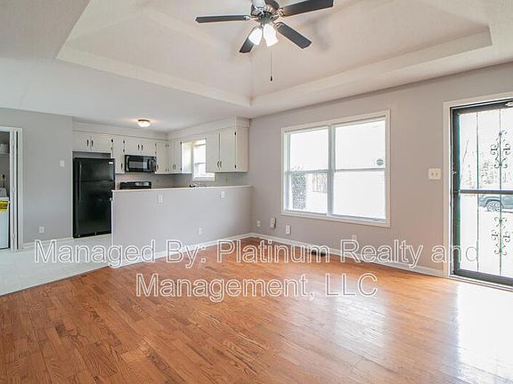 2nd image of 544 Jacquie Dr