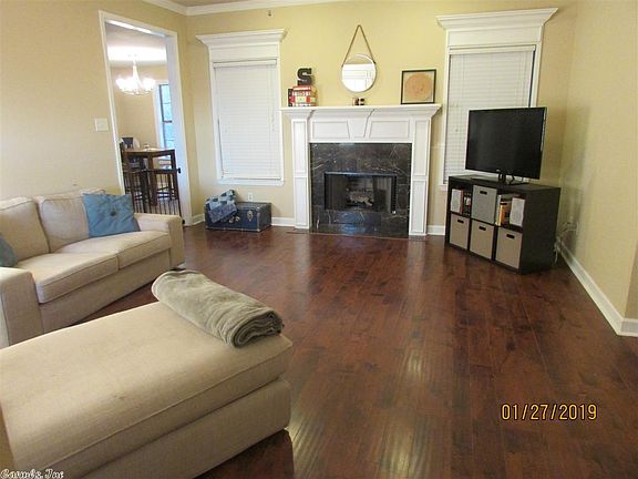 3rd image of 12 Cedarwood Dr