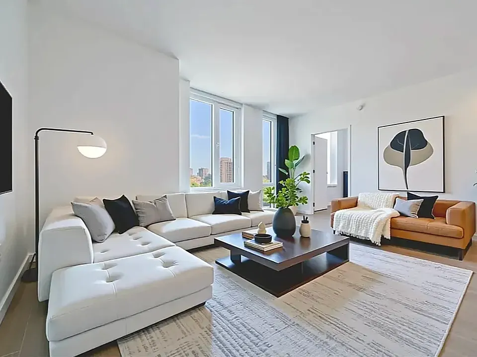 2455 3rd Ave #19G