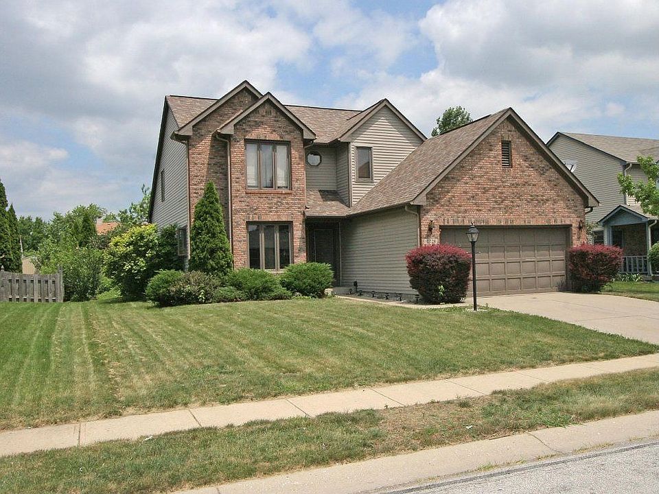 Pending: 10226 Park Stream Drive, Indianapolis, IN 46229