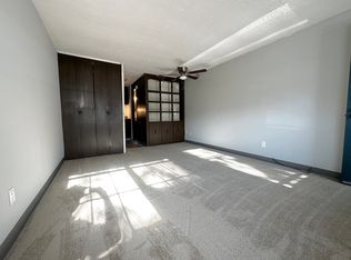 Charing Cross, Bowling Green, OH 43402