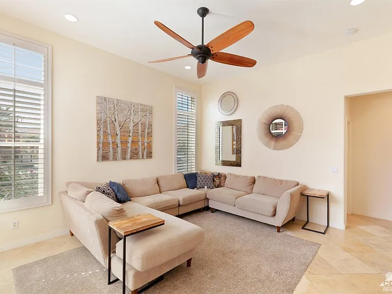 52130 Rosewood Ln — Photo 38