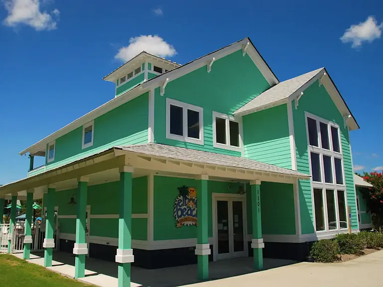 Clubhouse with access to a pool table and workout room