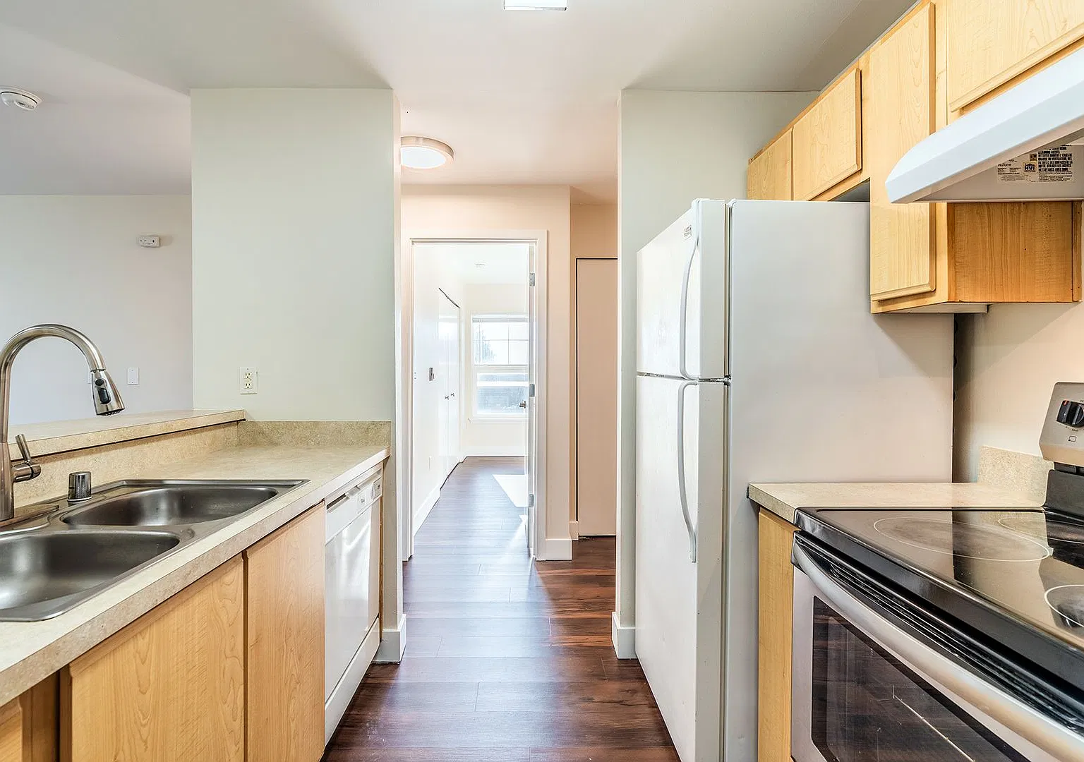 Oak View Apartments — Photo 3