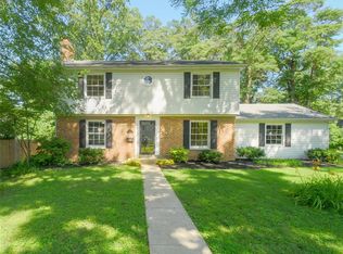 12 Douglass Ln, Saint Louis, MO