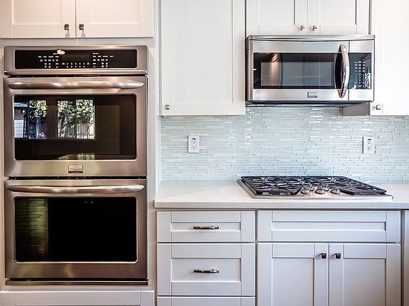 5th image of 1815 W Sheridan Way