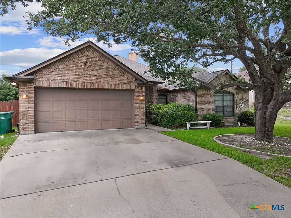1st image of 1301 Rocky Ridge Trl