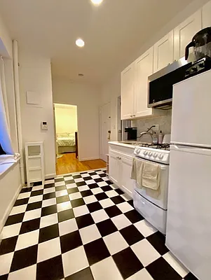 Rented by CitySites Real Estate Group | media 1